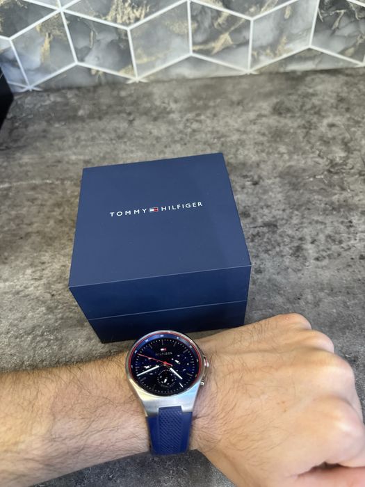 Часы от Tommy Hilfiger (оригиналные) Chronograph