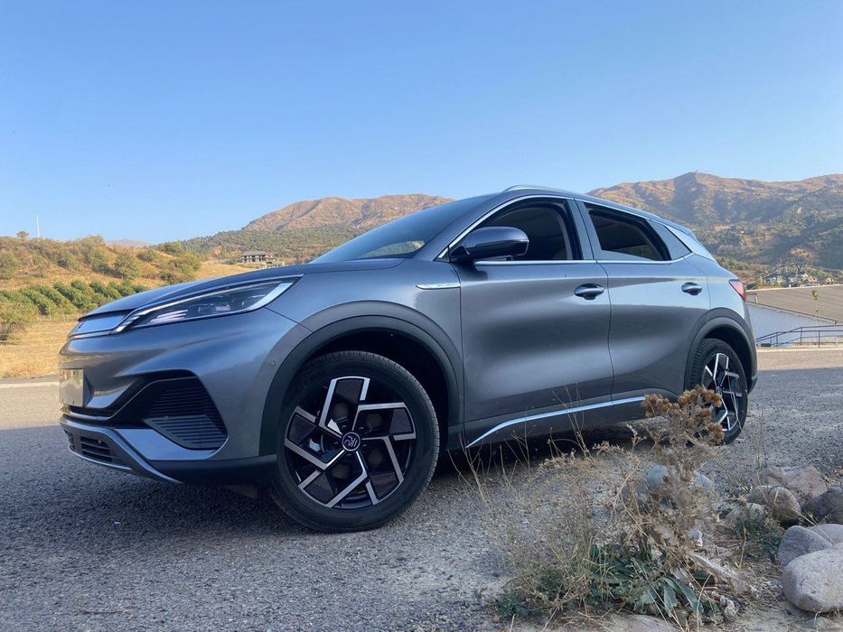 Поездка в горы, Чимган, Чарвак Самарканд. Минивэн  Hyundai, электрокар