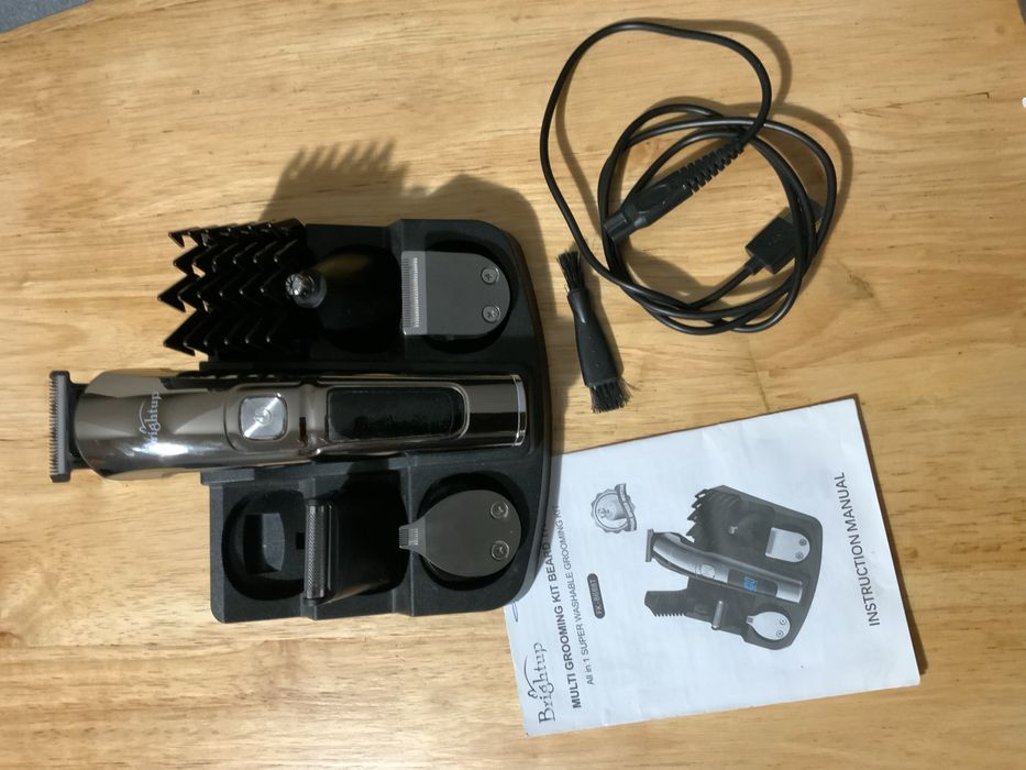 Brightup - masina tuns par si barba