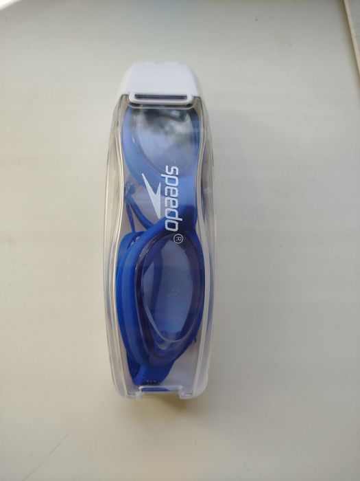 Очки для плавания