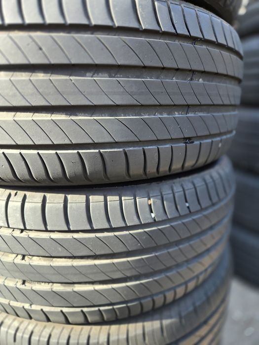 4бр. 215 45 17 Michelin летни.