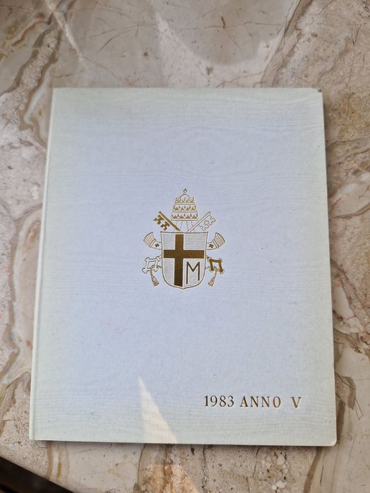 Сет монети+сребърна папа Йоан Павел II,1983г