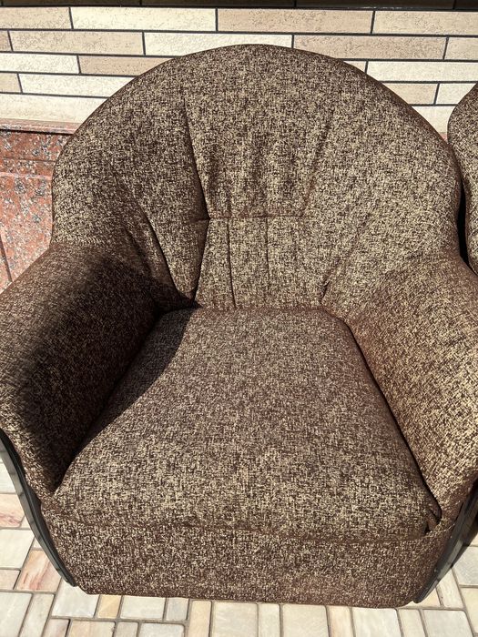 Диван мягкий удобный