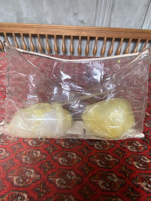 Polik Lexus lx 570 ga sotiladi