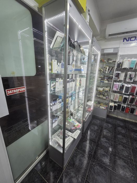 Оборудване за магазин.Витрини , Шкафове.Пана.Четете описанието моля!