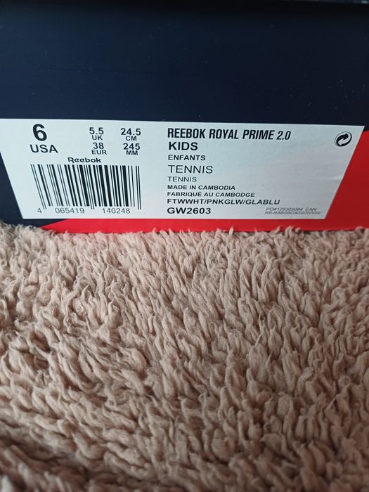 Сникъри  Reebok нови