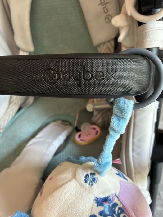 Сива количка Cybex 3 в 1