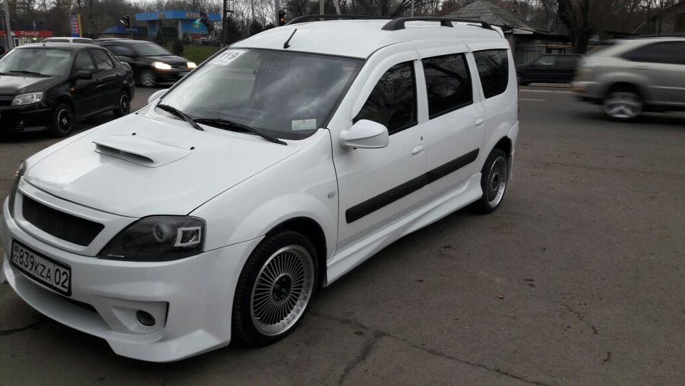 Продам бампер на лада ларгус