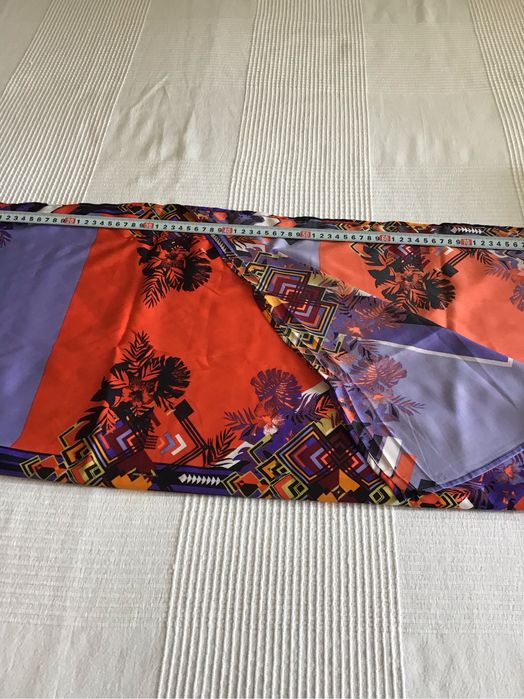 Дамска туника - многоцветна.