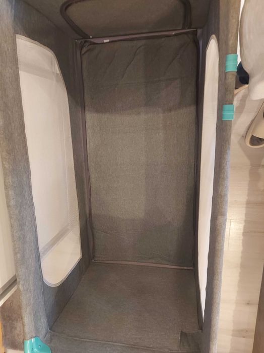 Детска кошара + матрак + антирефлуксна възглавница + протектор 2 бр