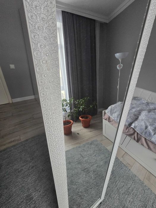 Зеркало напольное