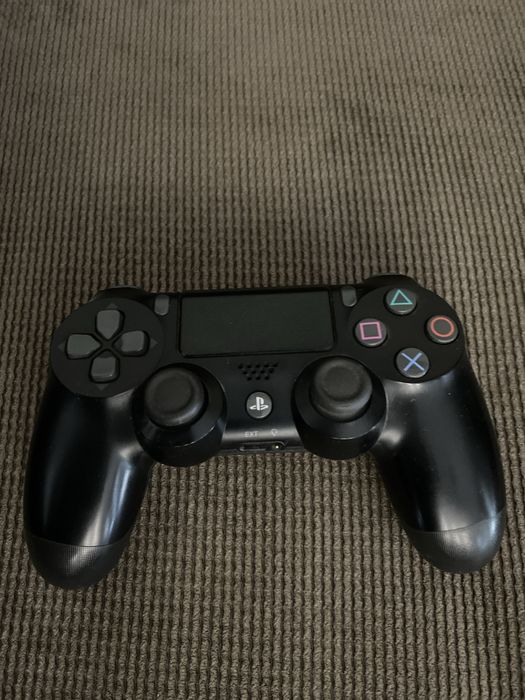 PlayStation 4 Slim 500GB + 4 джойстика + 3 ТОП игри | Пълен комплект