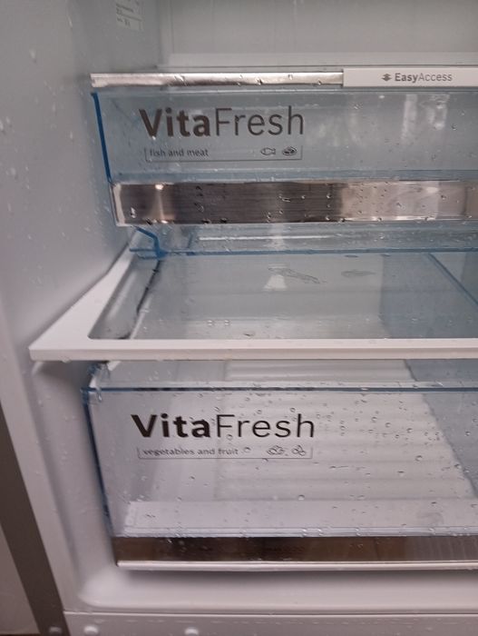 Иноксов комбиниран хладилник с фризер Бош Bosch A+++ 2 години гаранция