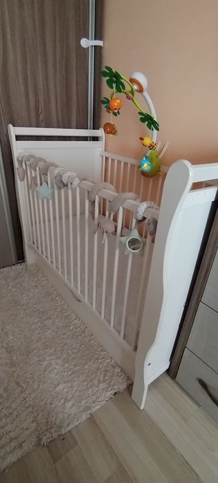 Vând pătuț cu sertar