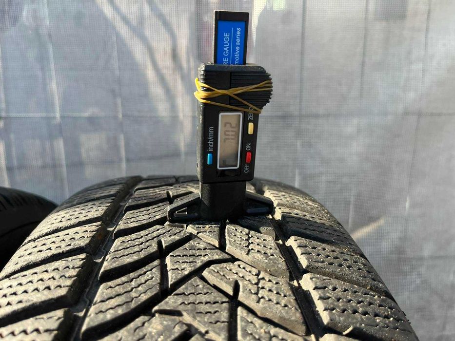 зимни гуми DUNLOP 225/65/17 с ДОТ 09/2020г