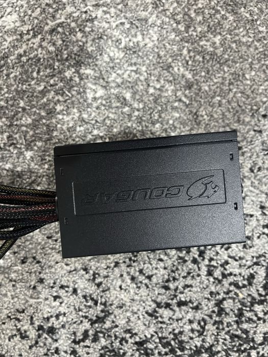 Блок питания Cougar STX750