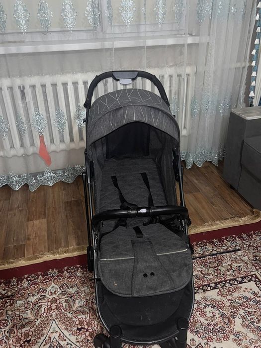 Продам Коляску за 30000 тенге