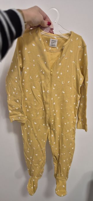 LOT John Lewis 9-12  бебешки ромпъри, бодита с къс ръкав и чорапки