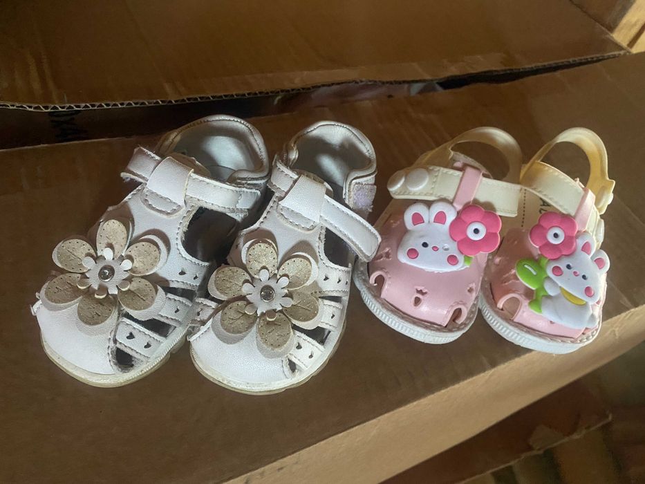 set lot 2x Sandale copii marimea 19, interior 11,5-12 cm din piele