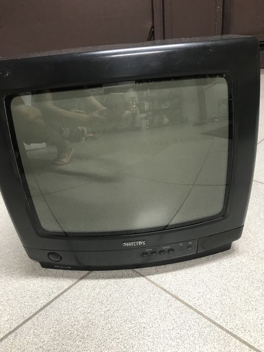 Продам телевизор PHILIPS,маленький