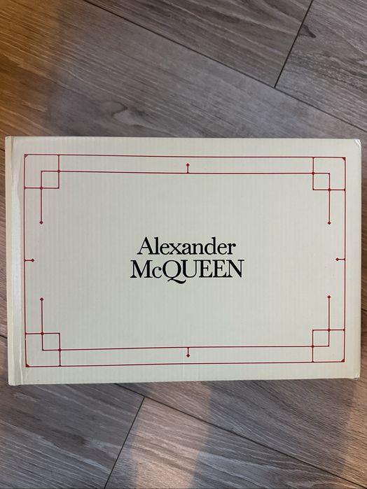 Чисто нови сникърси Alexander Mcqueen