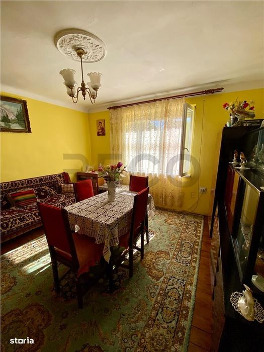 RECO Casa cu 3 camere in Rogerius