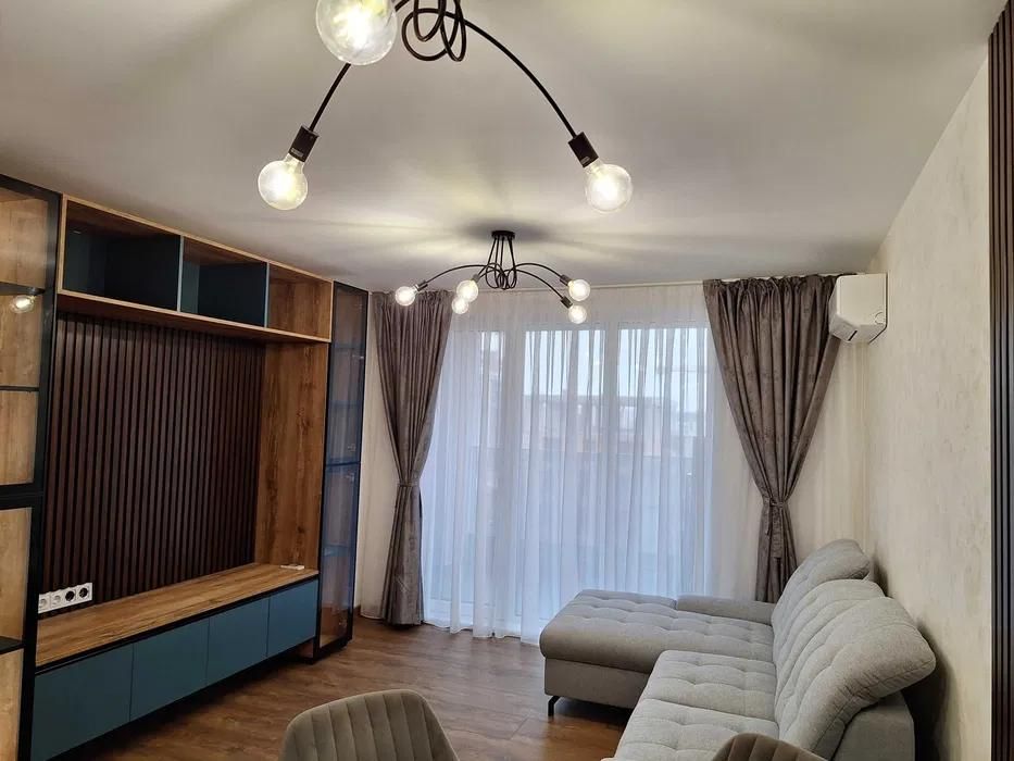 Дава се под наем Двустаен апартамент в Пловдив, Христо Смирненски - 72 кв.м за 650 € - Снимка #1