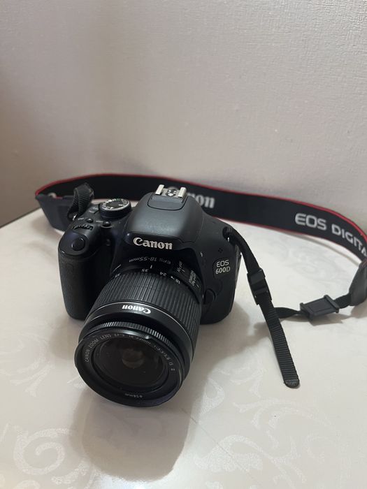 Canon EOS 600D+ штатив