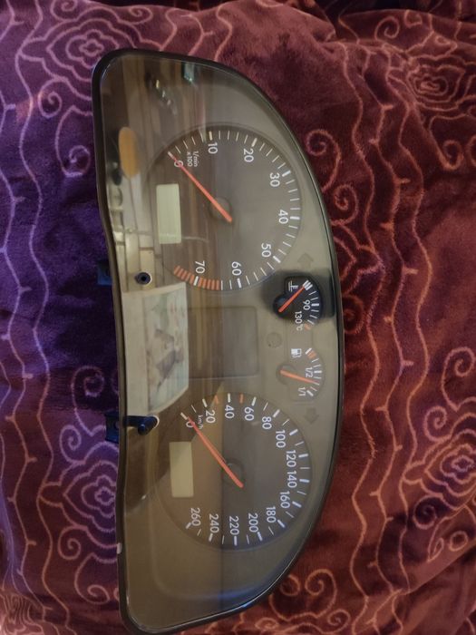 Приборный щиток от пассата б 5