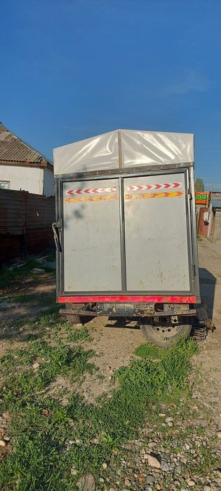 Прицеп сатылады.