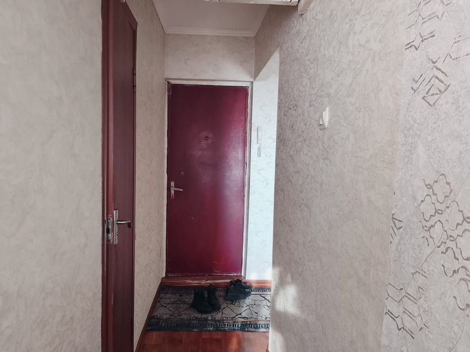 продам  2 ком кв