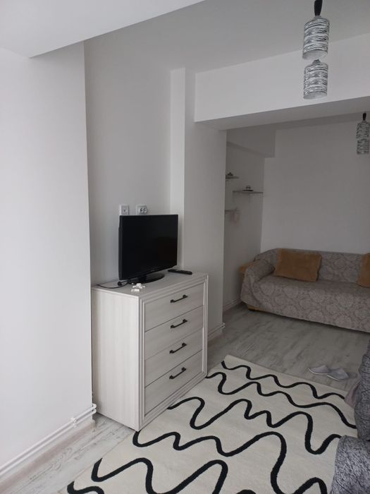 Garsoniera de închiriat