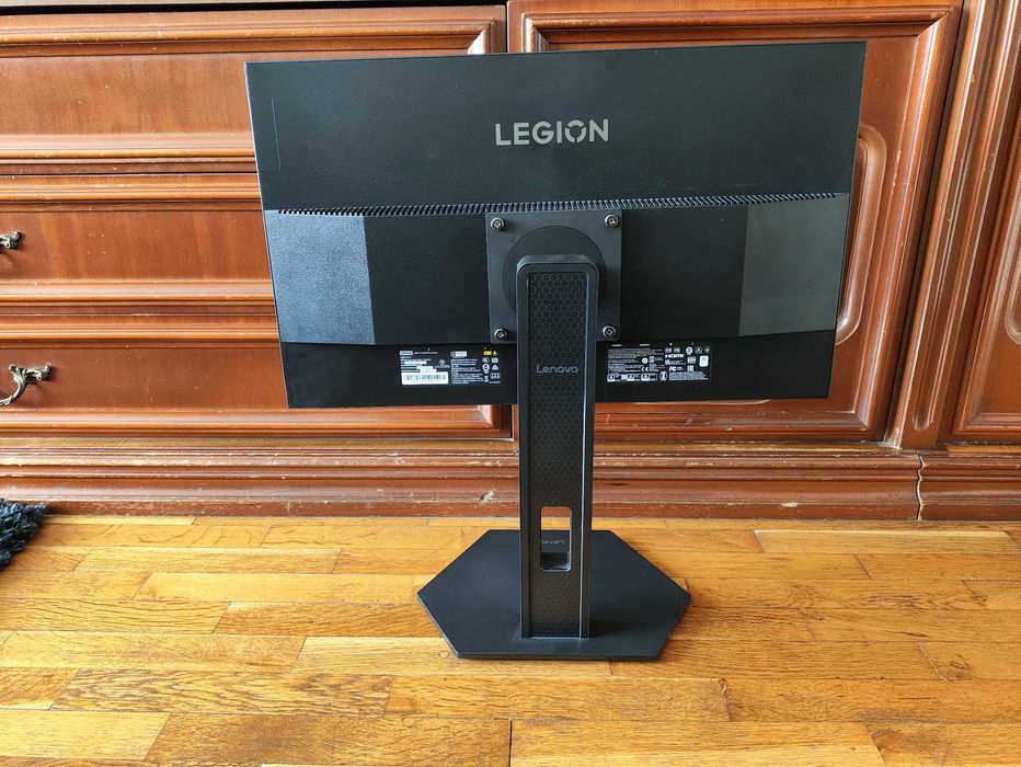 Gaming монитор Lenovo Legion 240Hz/1920x1080p/24 inch/0.5ms + Подарък