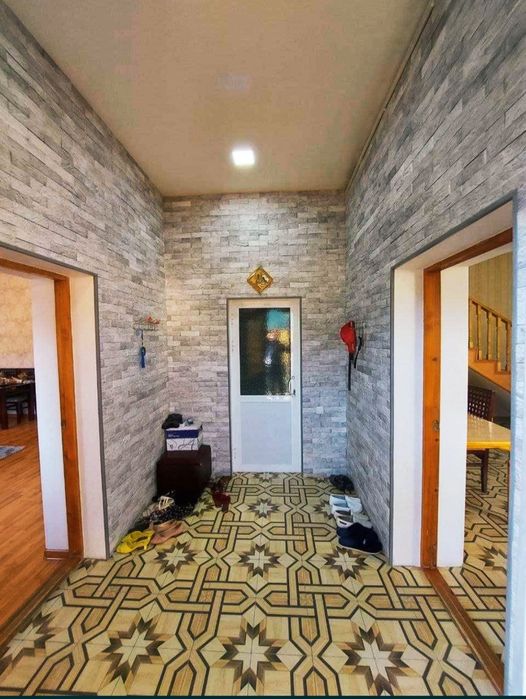 Сдам дом возле Алайского базара Метро Минор 2 этажный