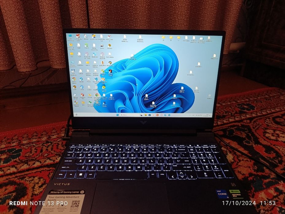 Kompyuter Victus yap yangi toza turibdi umuman ishlatilmagan