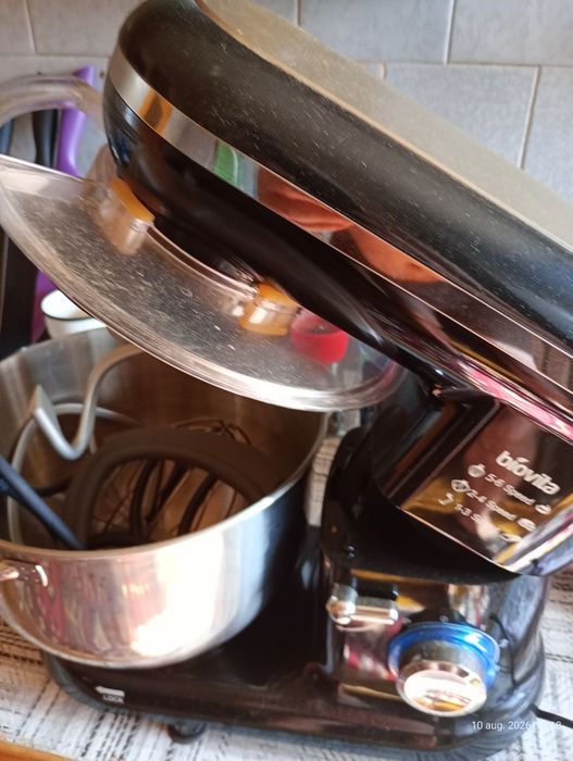 Mixer frământat aluat Biovita,produsul este ca nou