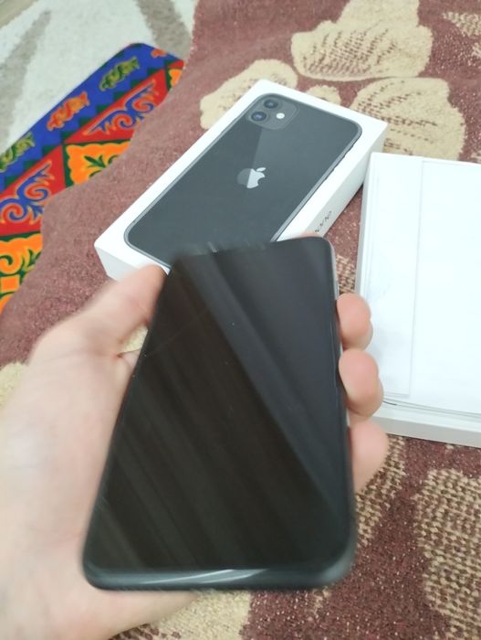 Продаю iPhone 11 128