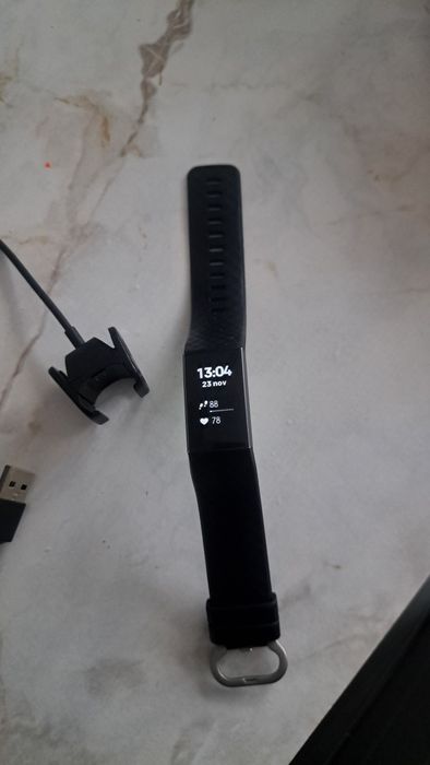 Fitbit 4 Bratara inteligenta
