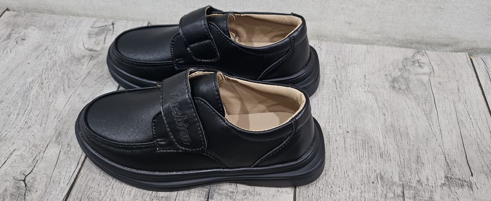 Продам туфли детские