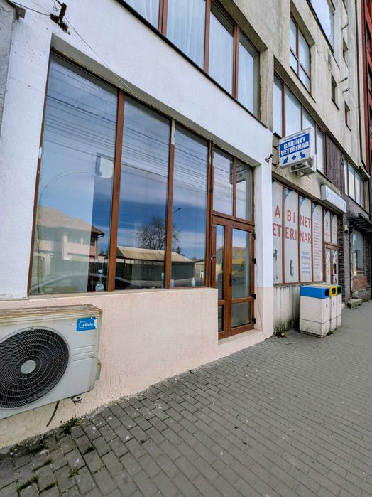 De inchiriat SPATIU COMERCIAL 65 mp Ghimbav, DN1