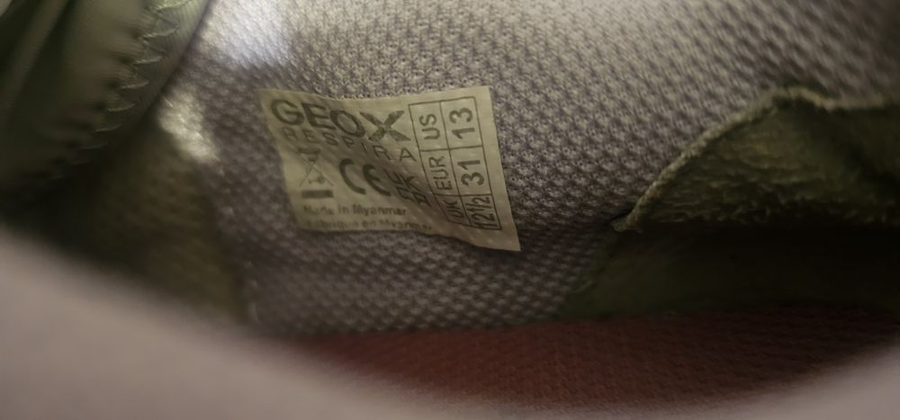 Детски обувки Geox номер 31