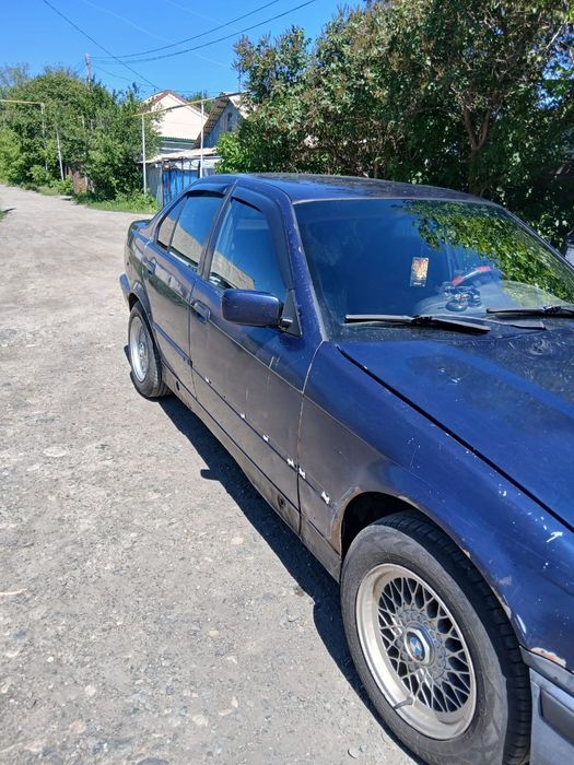 Продам машинку на ходу