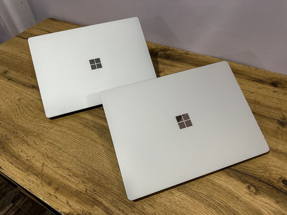 Microsoft surface laptop 2k