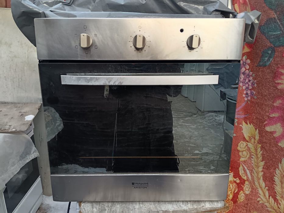 Встроенная поверхность с духовкой