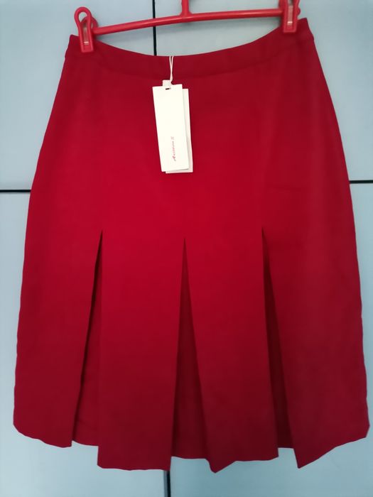 Пола в бордо на Аристон С