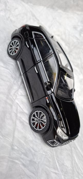 Метални  колички 1:24