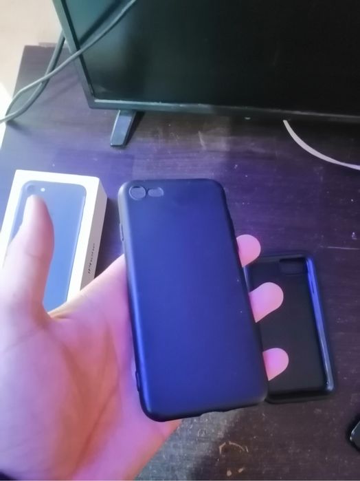 Iphone se 2020  baterie 100%