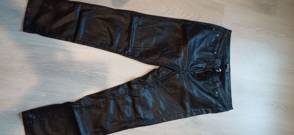 Pantaloni dama drepti