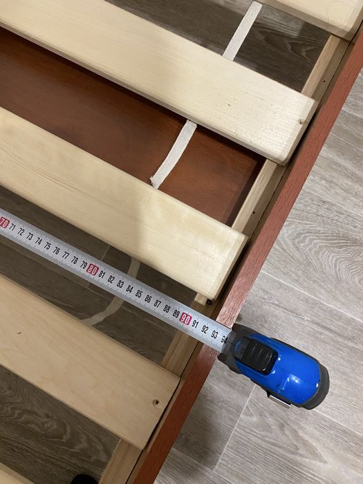 Продам кровать с матрасом