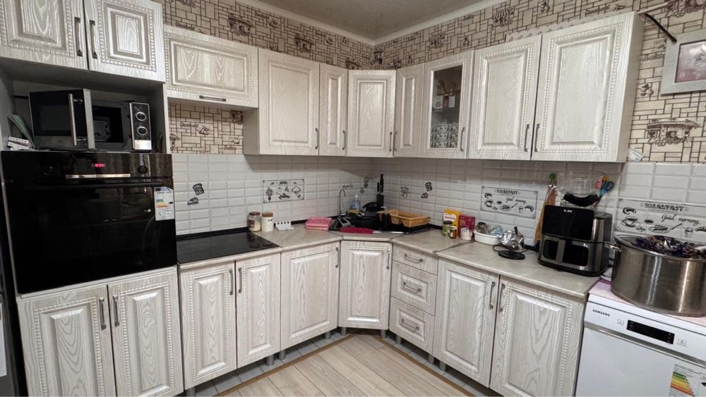 Кухонный гарнитур